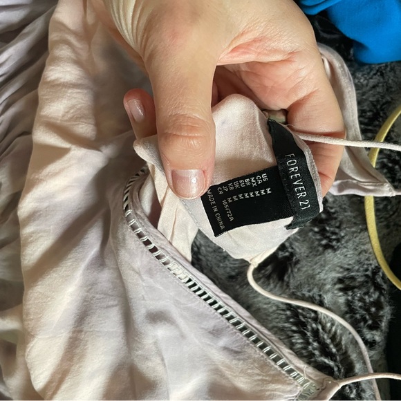 Forever 21 Romper Size M - Picture 3 of 3